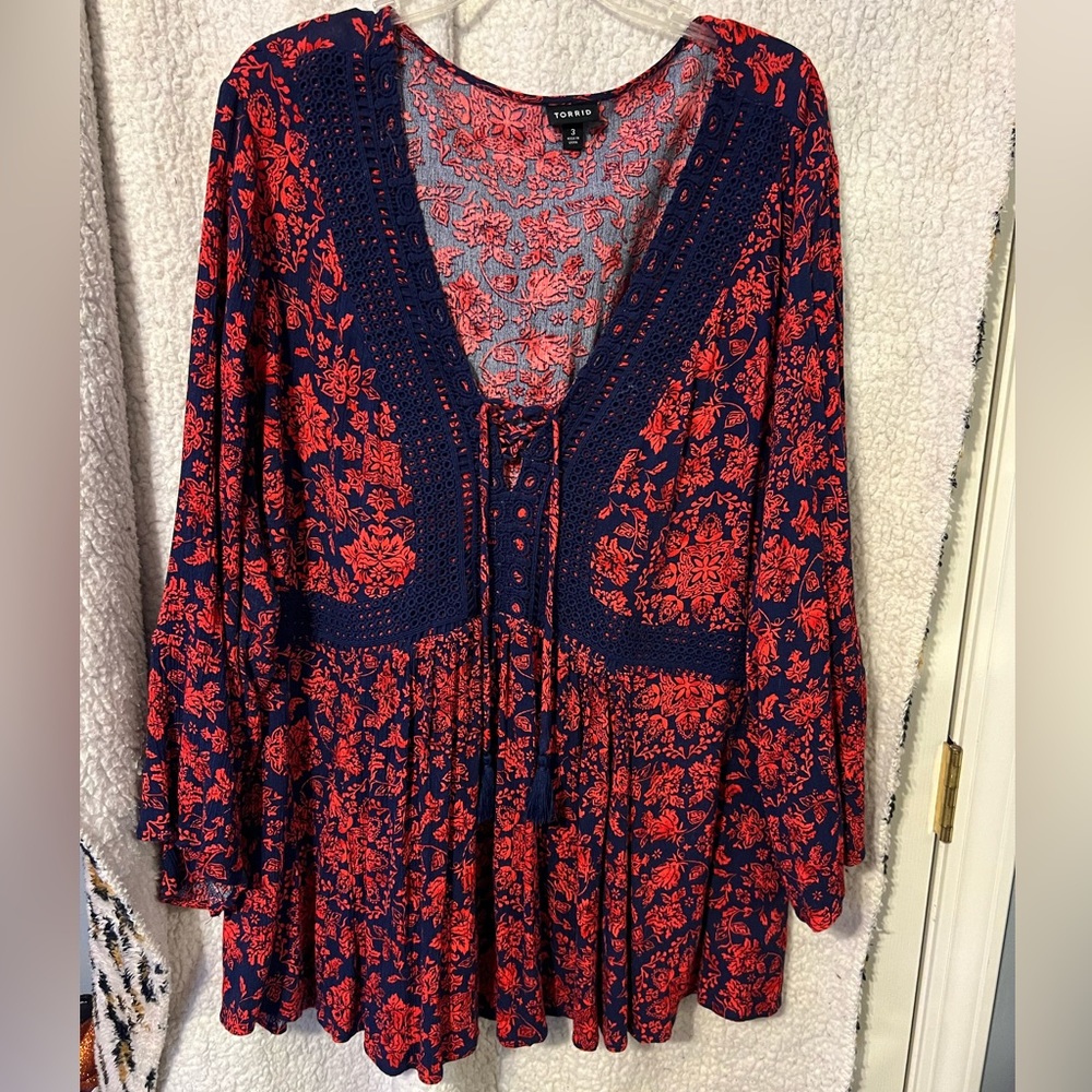 Torrid/ Size 3/ Baby doll Style Top